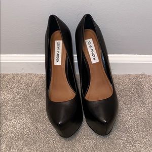 COPY - Steve Madden size 8 platform pump